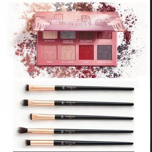 Shaina B. Eyeshadow palate and brush set